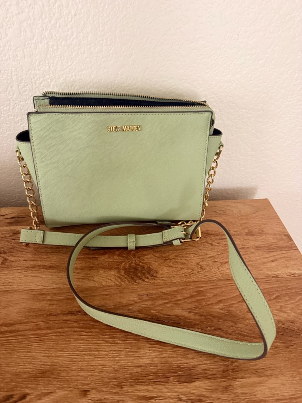 Steve Madden Mint Green Crossbody with Gold Chain Detail